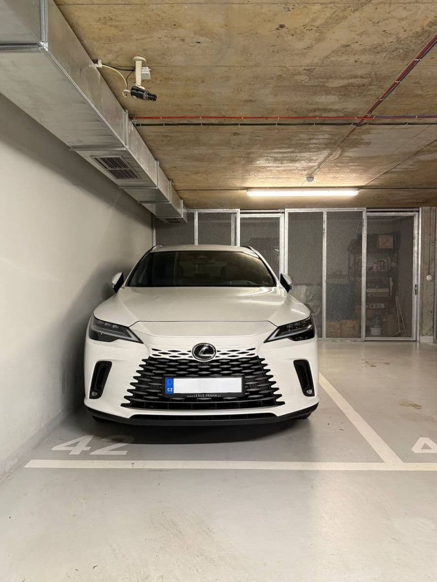 Prenájom garáže 14 m², Nobelova, Praha, Praha Prenájom garáže 14 m², Nobelova, Praha, Praha