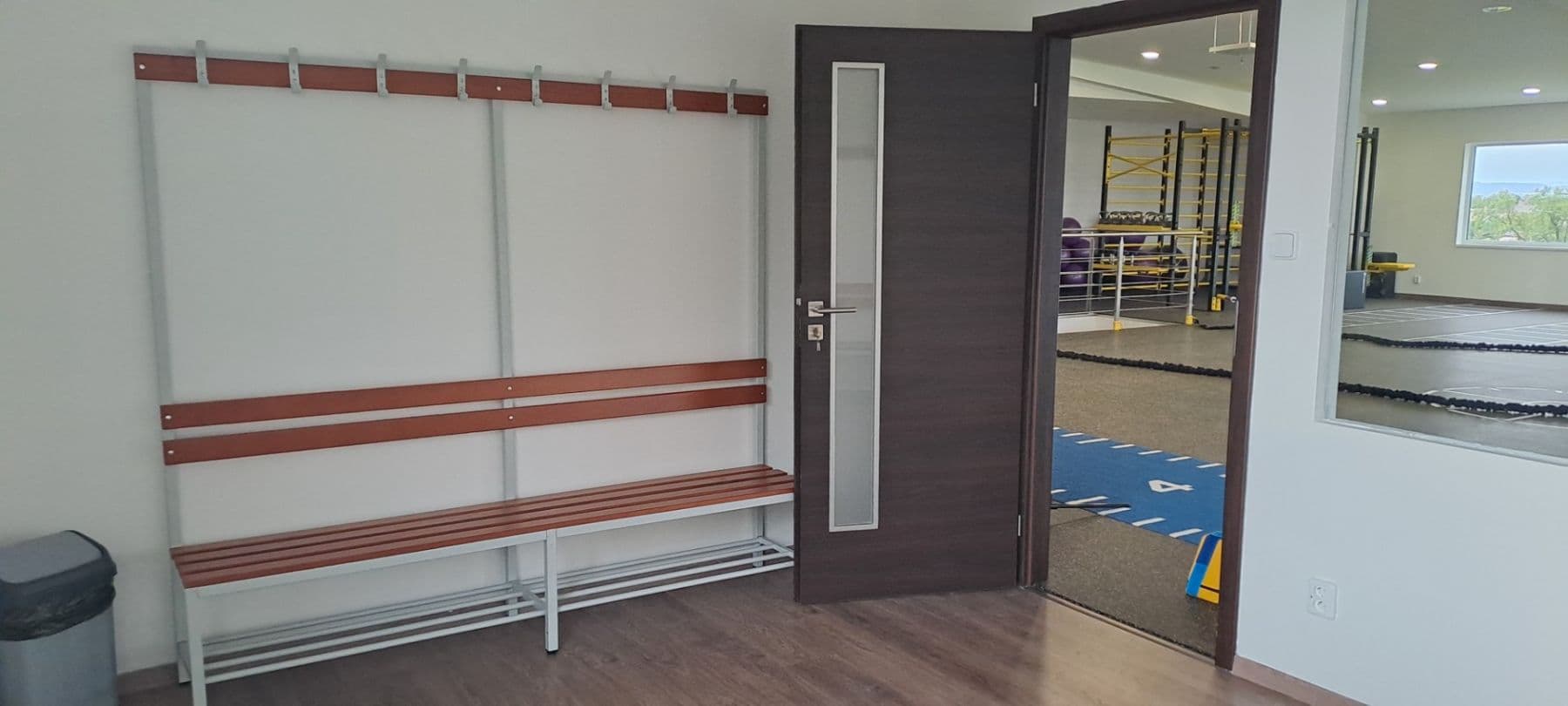 Prenájom nebytového priestoru 120 m², Holohlavy, Královéhradecký kraj Prenájom nebytového priestoru 120 m², Holohlavy, Královéhradecký kraj