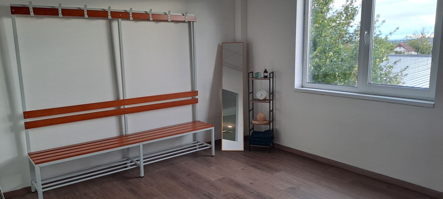 Prenájom nebytového priestoru 120 m², Holohlavy, Královéhradecký kraj Prenájom nebytového priestoru 120 m², Holohlavy, Královéhradecký kraj