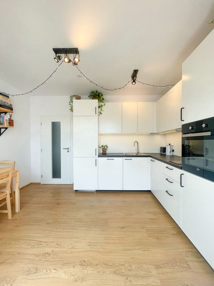 Prenájom bytu 1-izbový 26 m², Husovická, Brno, Jihomoravský kraj Prenájom bytu 1-izbový 26 m², Husovická, Brno, Jihomoravský kraj