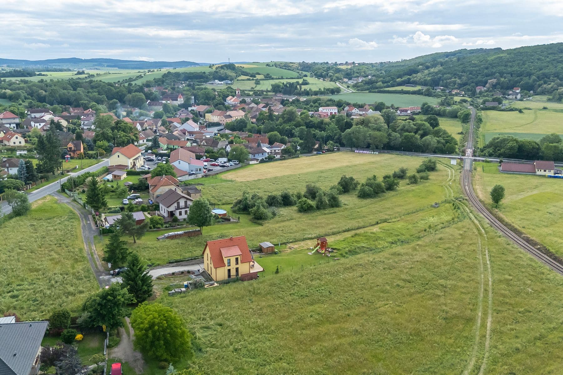 Predaj pozemku 2.625 m², Lochovice, Středočeský kraj Predaj pozemku 2.625 m², Lochovice, Středočeský kraj