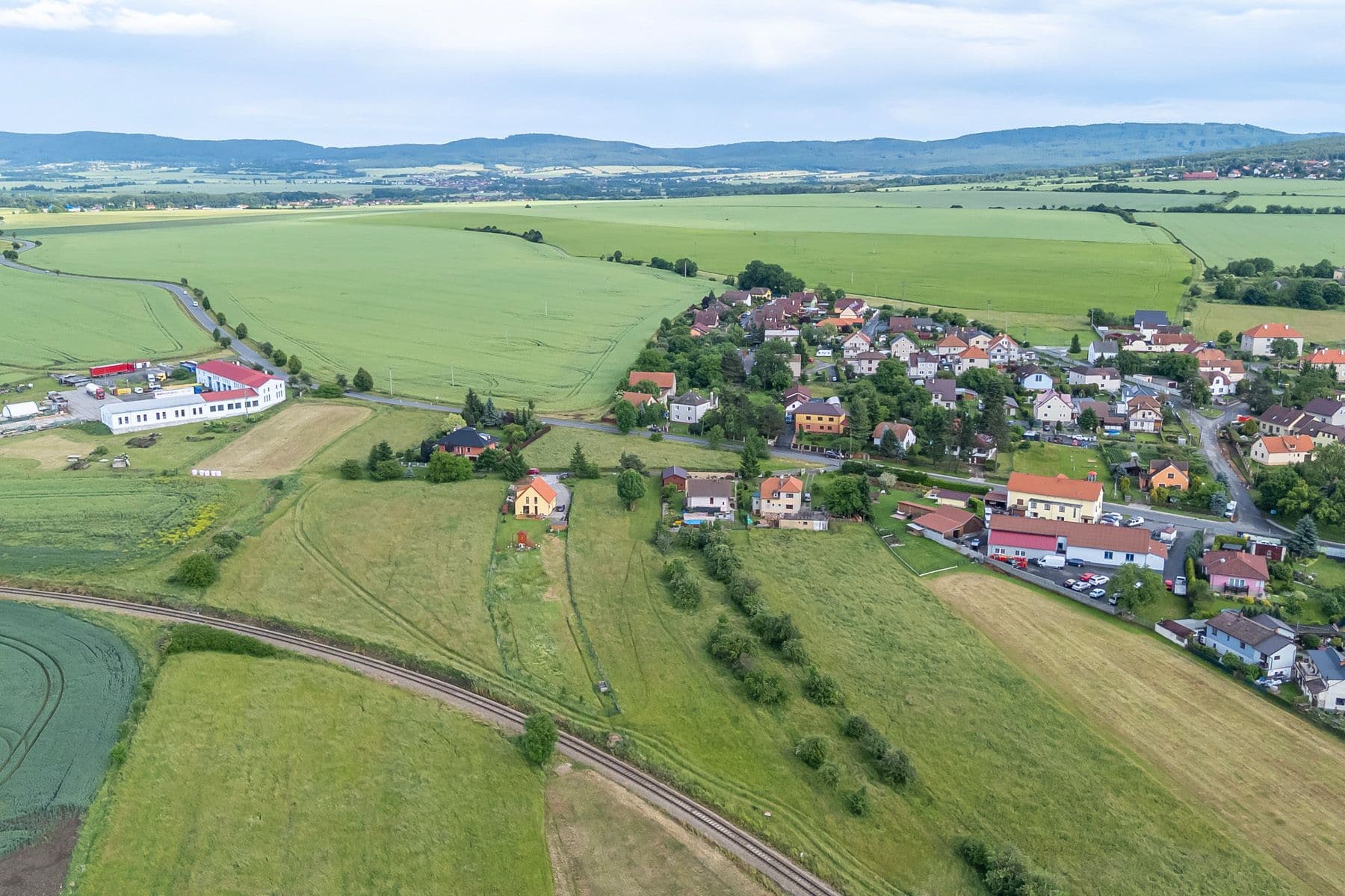 Predaj pozemku 2.625 m², Lochovice, Středočeský kraj Predaj pozemku 2.625 m², Lochovice, Středočeský kraj