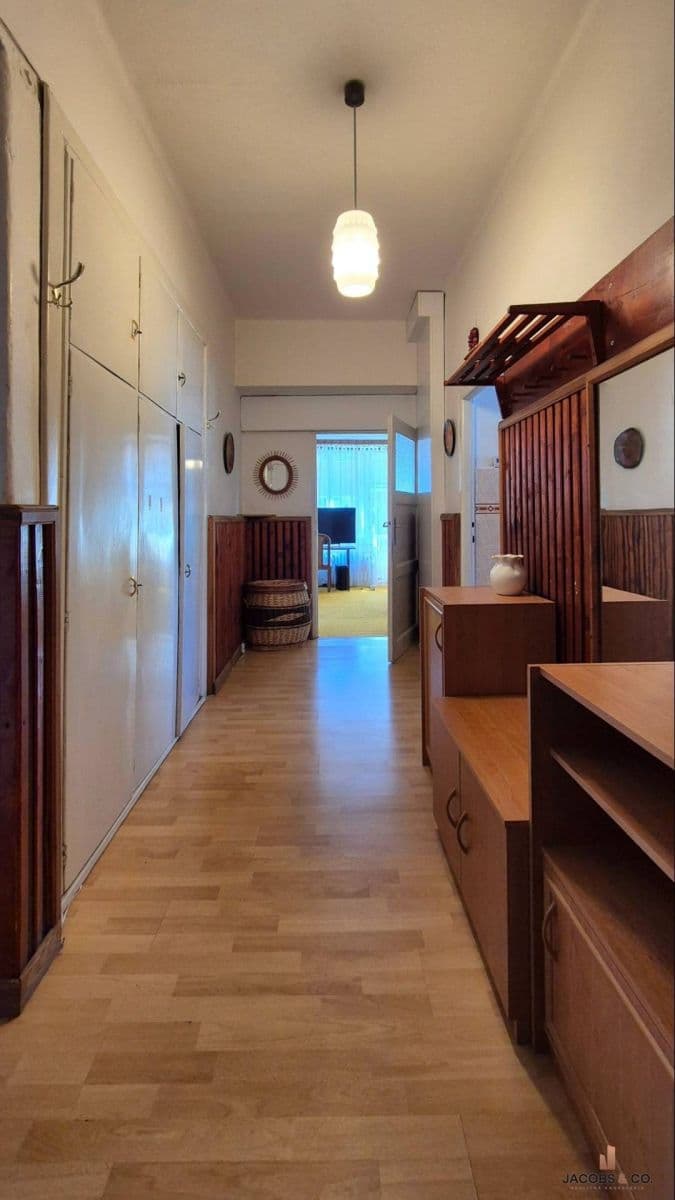 Predaj bytu 4-izbový 99 m², Milosrdenstva, Košice - mestská časť Juh, Košický kraj Predaj bytu 4-izbový 99 m², Milosrdenstva, Košice - mestská časť Juh, Košický kraj