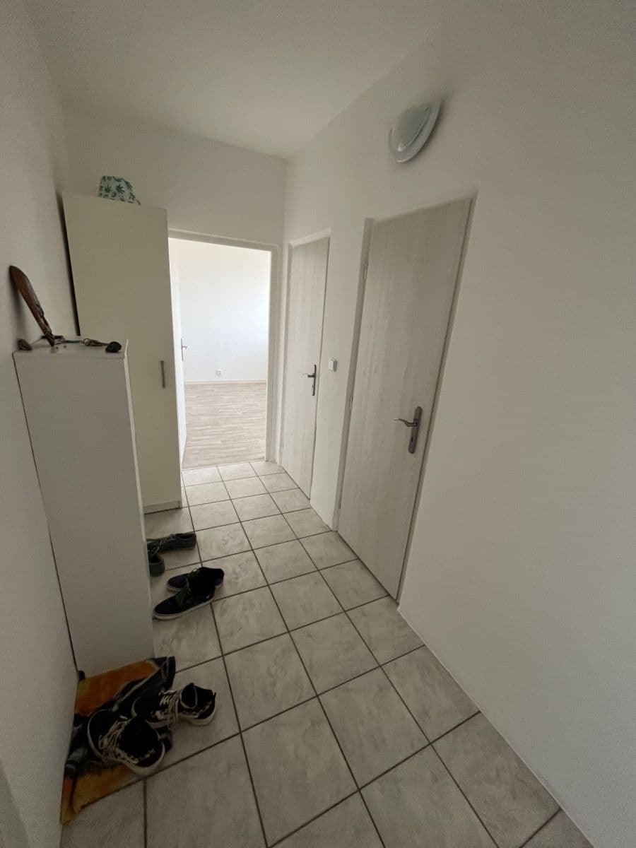 Prenájom bytu 3-izbový 72 m², Masarykovo nám., Hustopeče, Jihomoravský kraj Prenájom bytu 3-izbový 72 m², Masarykovo nám., Hustopeče, Jihomoravský kraj