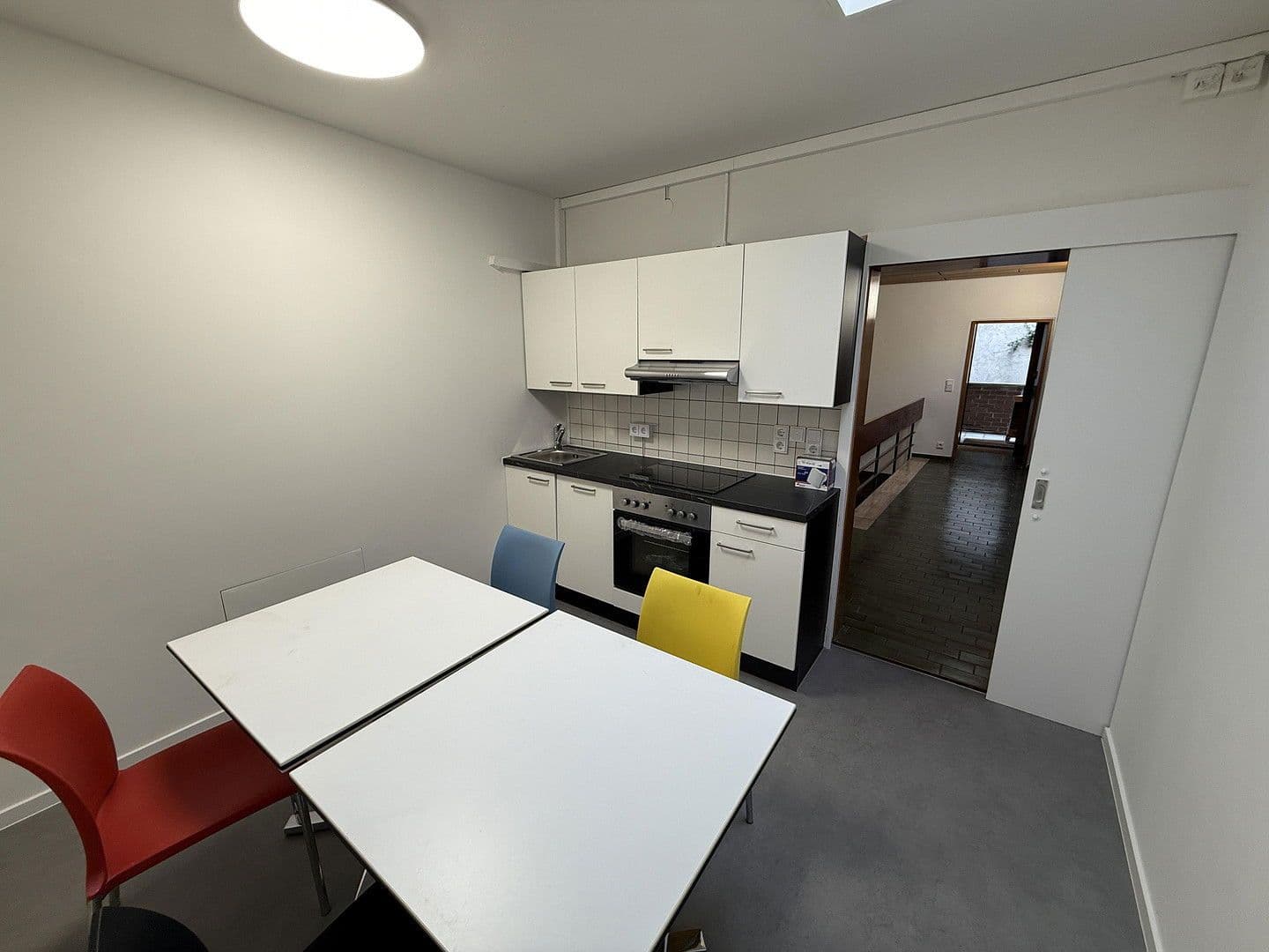 Prenájom bytu 225 m², Rheinstrasse, Waldshut-Tiengen, Bádensko-Wurttembersko Prenájom bytu 225 m², Rheinstrasse, Waldshut-Tiengen, Bádensko-Wurttembersko