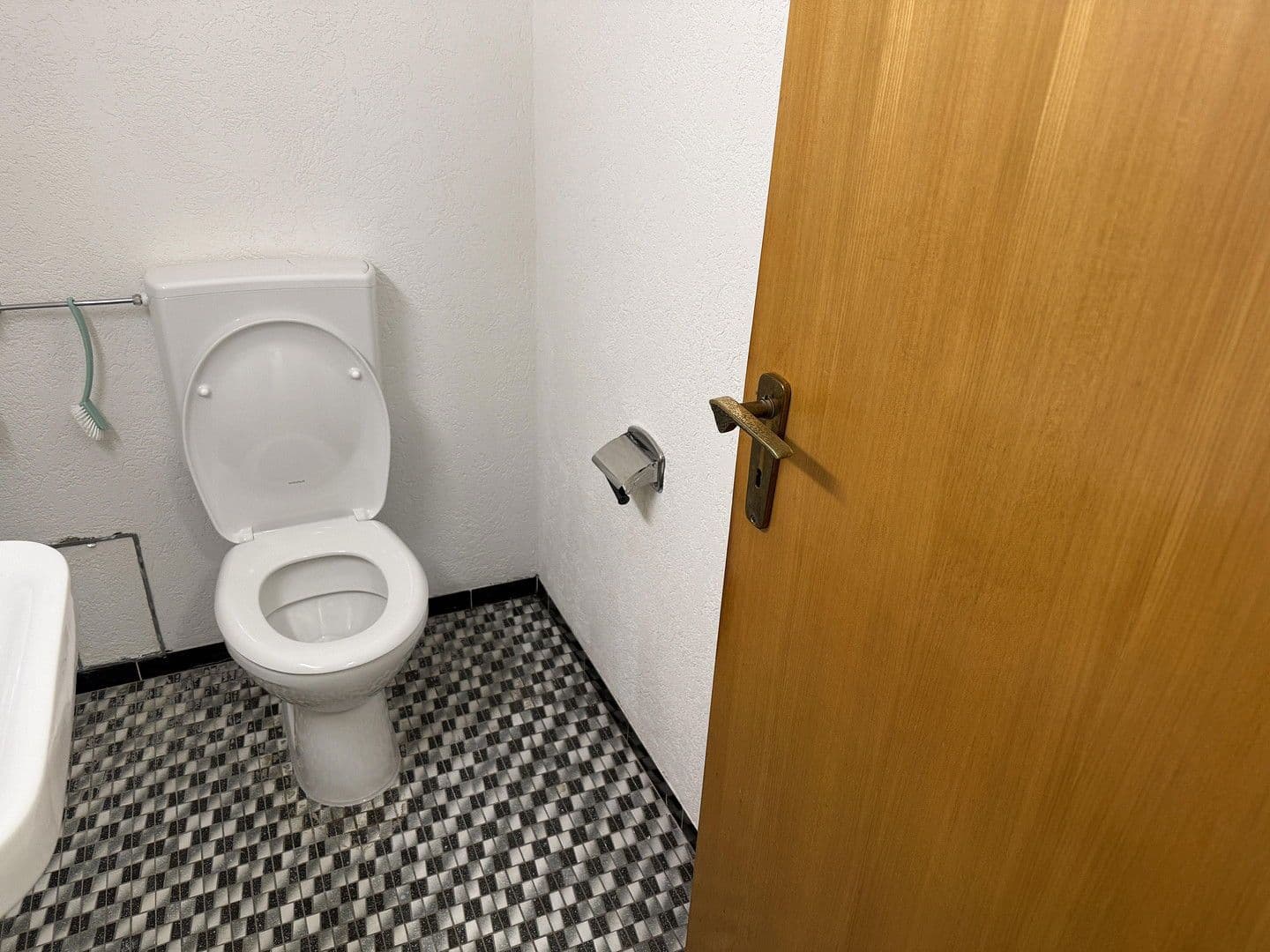 Prenájom bytu 225 m², Rheinstrasse, Waldshut-Tiengen, Bádensko-Wurttembersko Prenájom bytu 225 m², Rheinstrasse, Waldshut-Tiengen, Bádensko-Wurttembersko