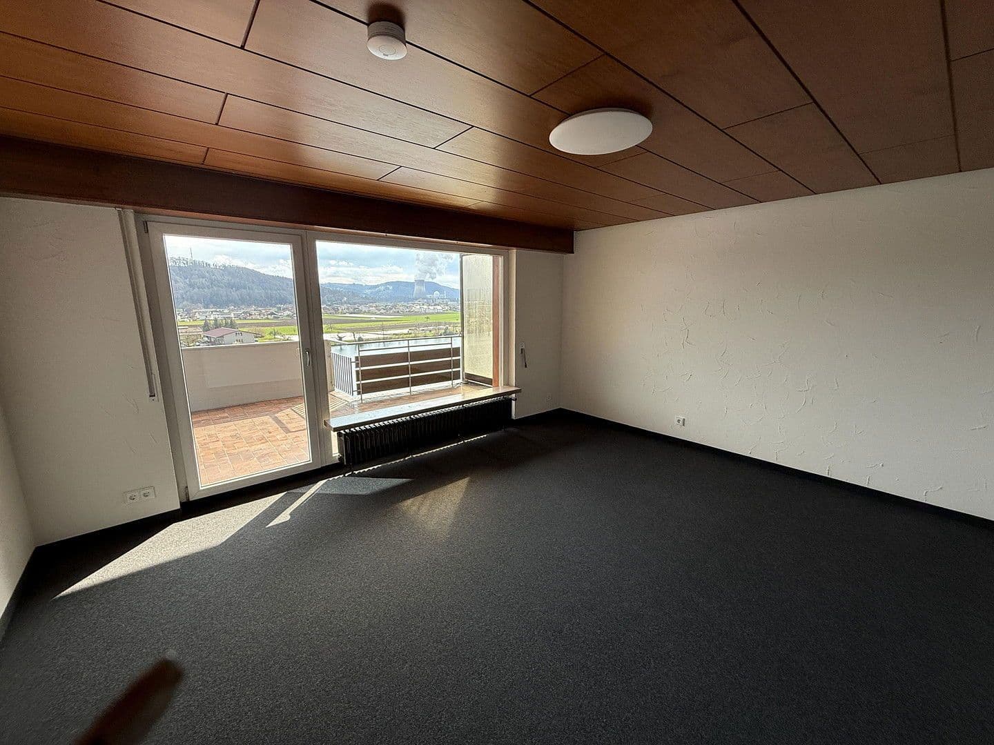 Prenájom bytu 225 m², Rheinstrasse, Waldshut-Tiengen, Bádensko-Wurttembersko Prenájom bytu 225 m², Rheinstrasse, Waldshut-Tiengen, Bádensko-Wurttembersko