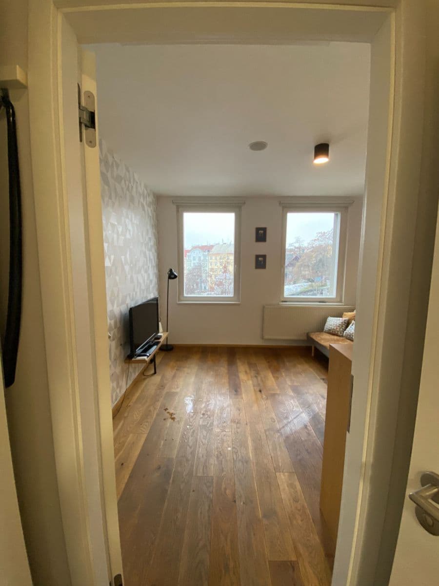 Prenájom bytu 1-izbový 26 m², Perucká, Praha, Praha Prenájom bytu 1-izbový 26 m², Perucká, Praha, Praha