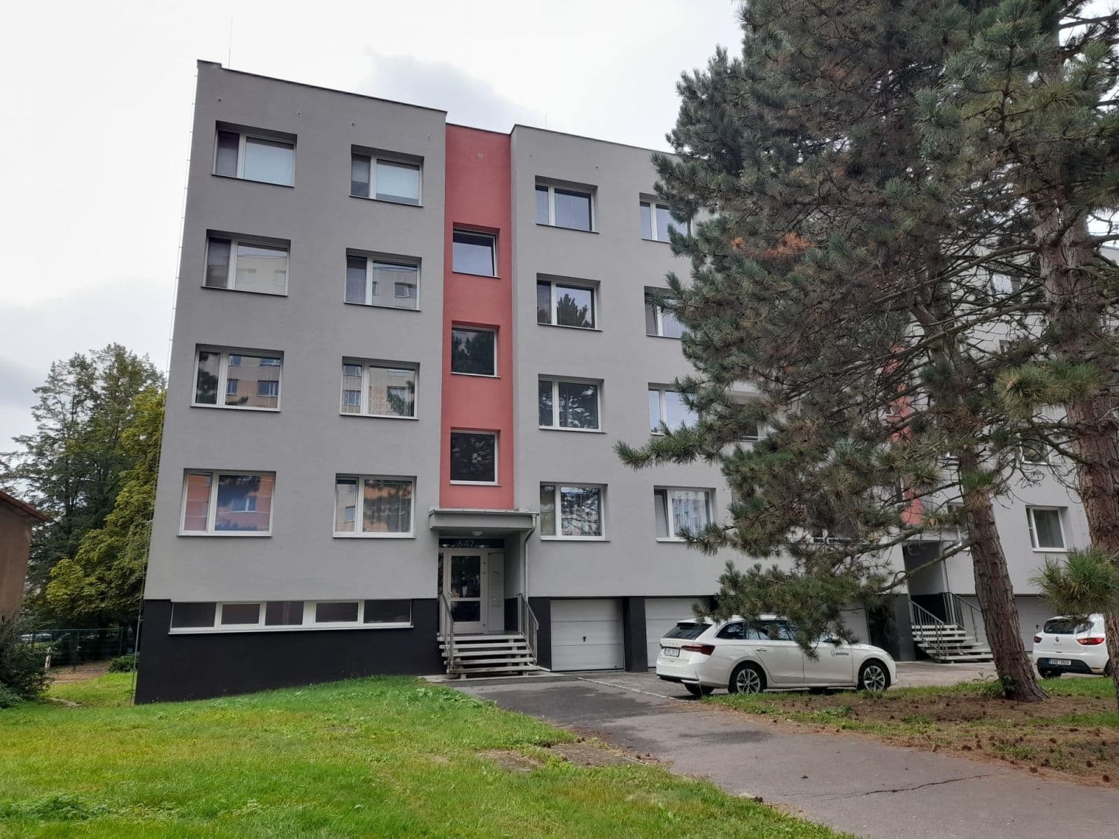 Predaj bytu 3-izbový 71 m², Luďka Matury, Pardubice, Pardubický kraj Predaj bytu 3-izbový 71 m², Luďka Matury, Pardubice, Pardubický kraj