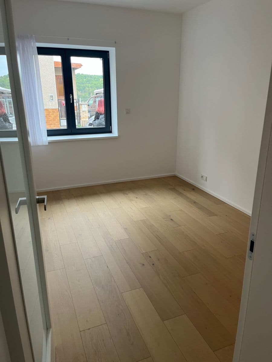 Prenájom bytu 3-izbový 83 m², Na Farkáně Ⅲ, Praha, Praha Prenájom bytu 3-izbový 83 m², Na Farkáně Ⅲ, Praha, Praha