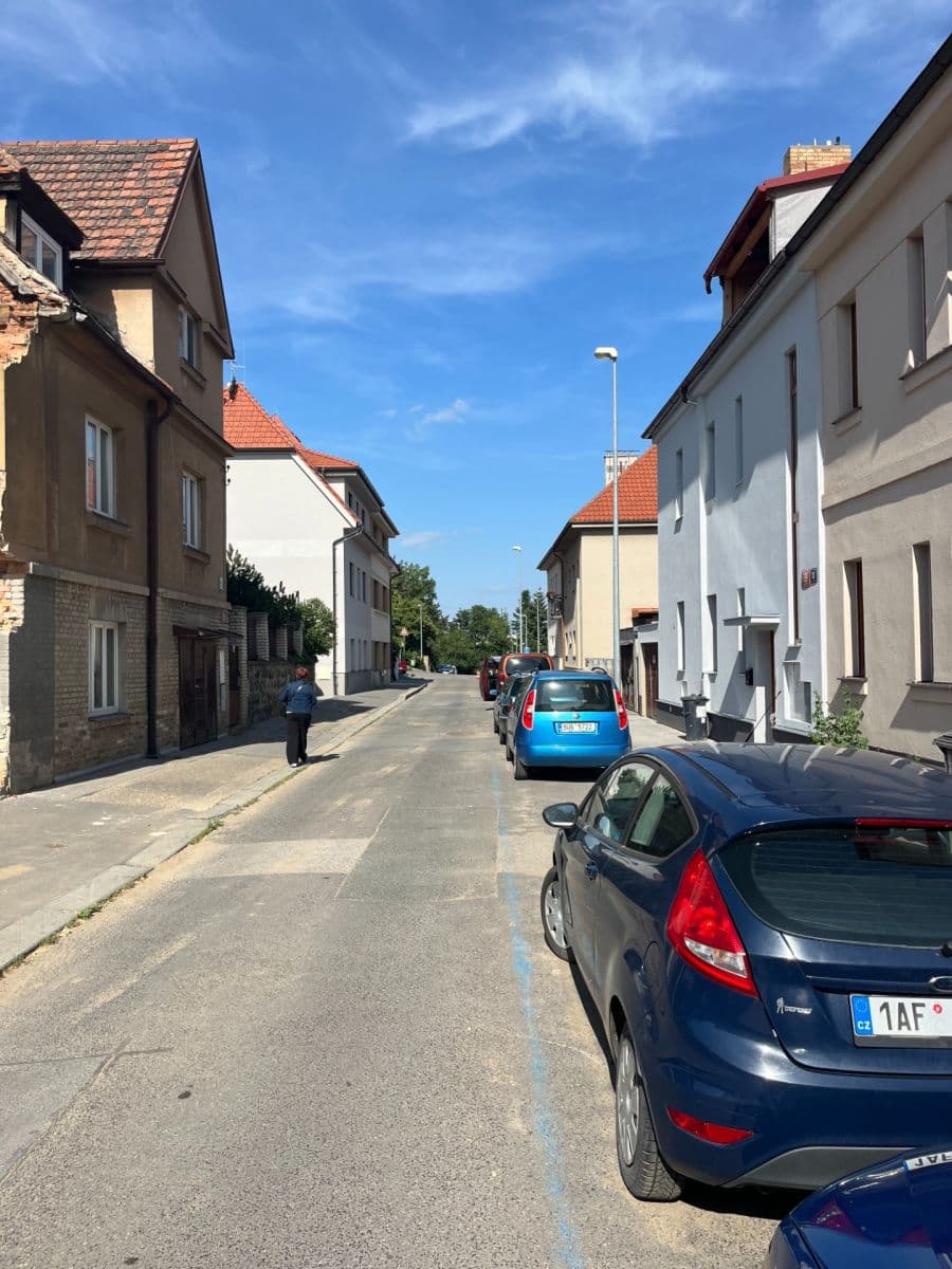 Prenájom bytu 3-izbový 83 m², Na Farkáně Ⅲ, Praha, Praha Prenájom bytu 3-izbový 83 m², Na Farkáně Ⅲ, Praha, Praha