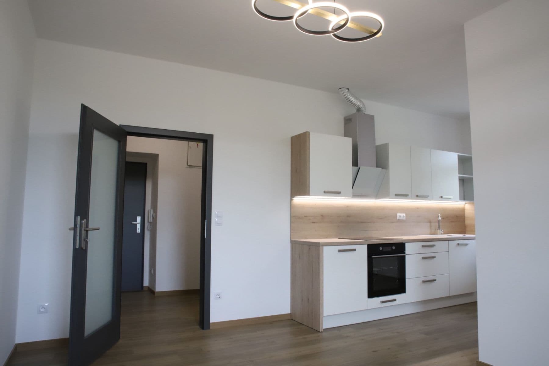 Prenájom bytu 2-izbový 37 m², Vladislavova, Písek, Jihočeský kraj Prenájom bytu 2-izbový 37 m², Vladislavova, Písek, Jihočeský kraj