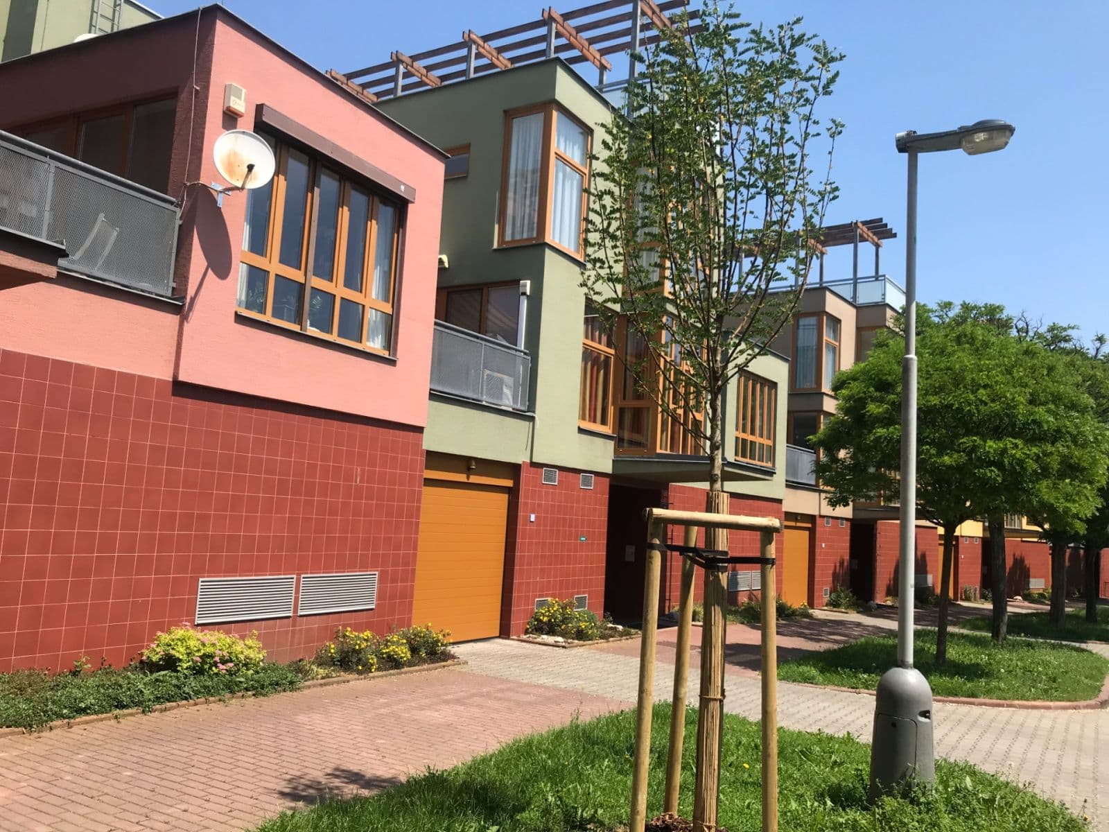 Prenájom garáže 15 m², Nad Vavrouškou, Praha, Praha Prenájom garáže 15 m², Nad Vavrouškou, Praha, Praha