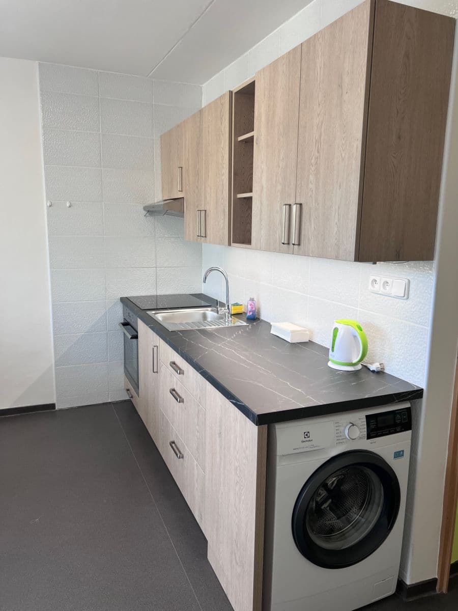 Prenájom bytu 2-izbový 50 m², Poznaňská, Brno, Jihomoravský kraj Prenájom bytu 2-izbový 50 m², Poznaňská, Brno, Jihomoravský kraj