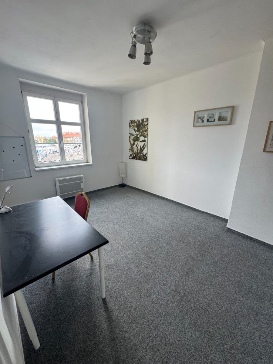 Prenájom bytu 2-izbový 56 m², 5. května, Praha, Praha Prenájom bytu 2-izbový 56 m², 5. května, Praha, Praha