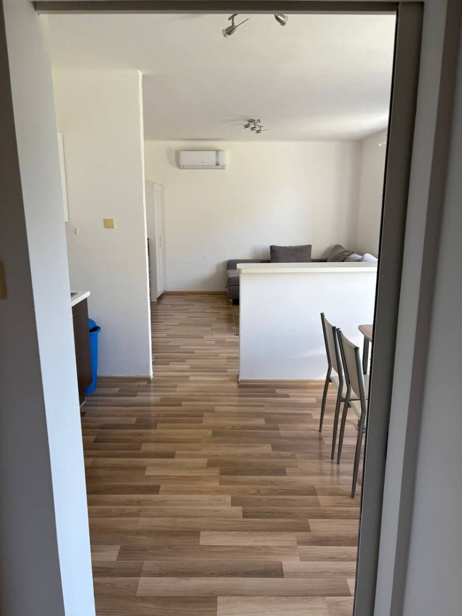 Predaj bytu 1-izbový 36 m², K Sedlištím, Frýdek-Místek, Moravskoslezský kraj Predaj bytu 1-izbový 36 m², K Sedlištím, Frýdek-Místek, Moravskoslezský kraj