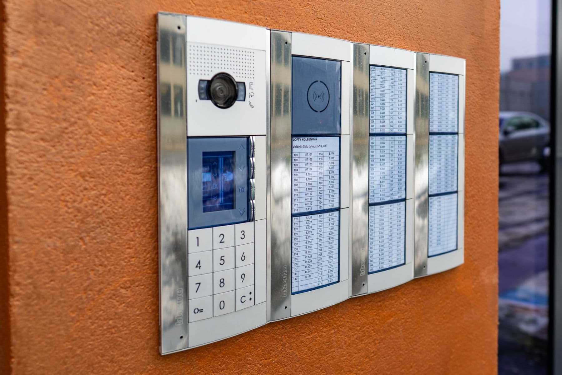 Prenájom bytu 3-izbový 71 m², Kolbenova, Praha, Praha Prenájom bytu 3-izbový 71 m², Kolbenova, Praha, Praha