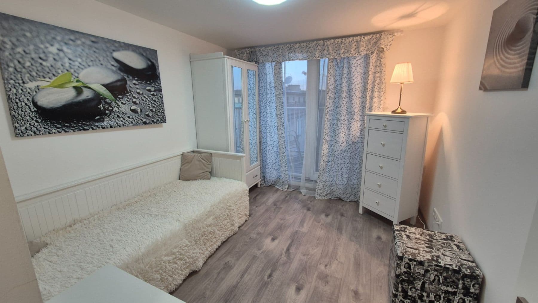 Prenájom bytu 2-izbový 49 m², Šimáčkova, Praha, Praha Prenájom bytu 2-izbový 49 m², Šimáčkova, Praha, Praha