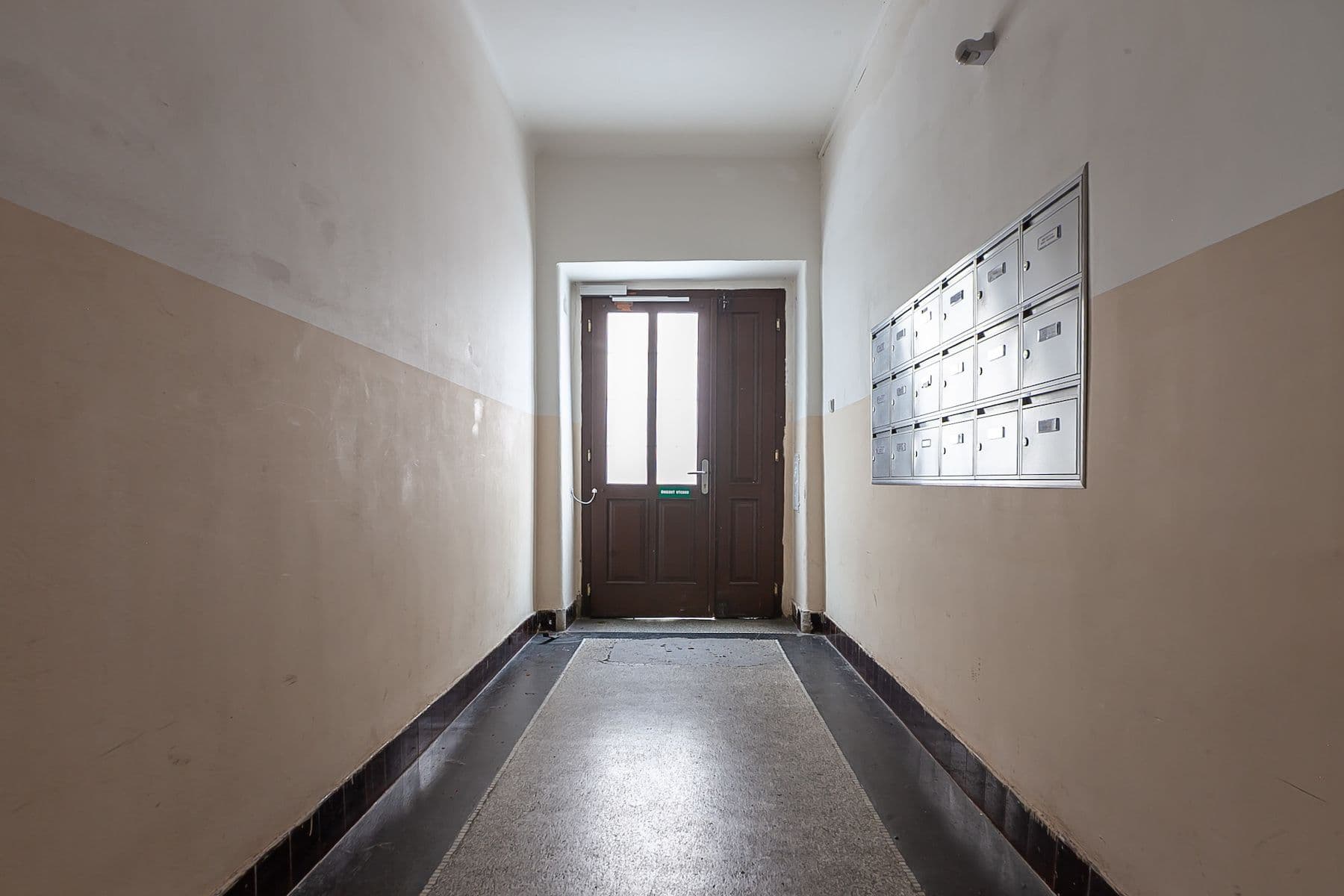 Predaj bytu 3-izbový 108 m², Schnirchova, Praha, Praha Predaj bytu 3-izbový 108 m², Schnirchova, Praha, Praha