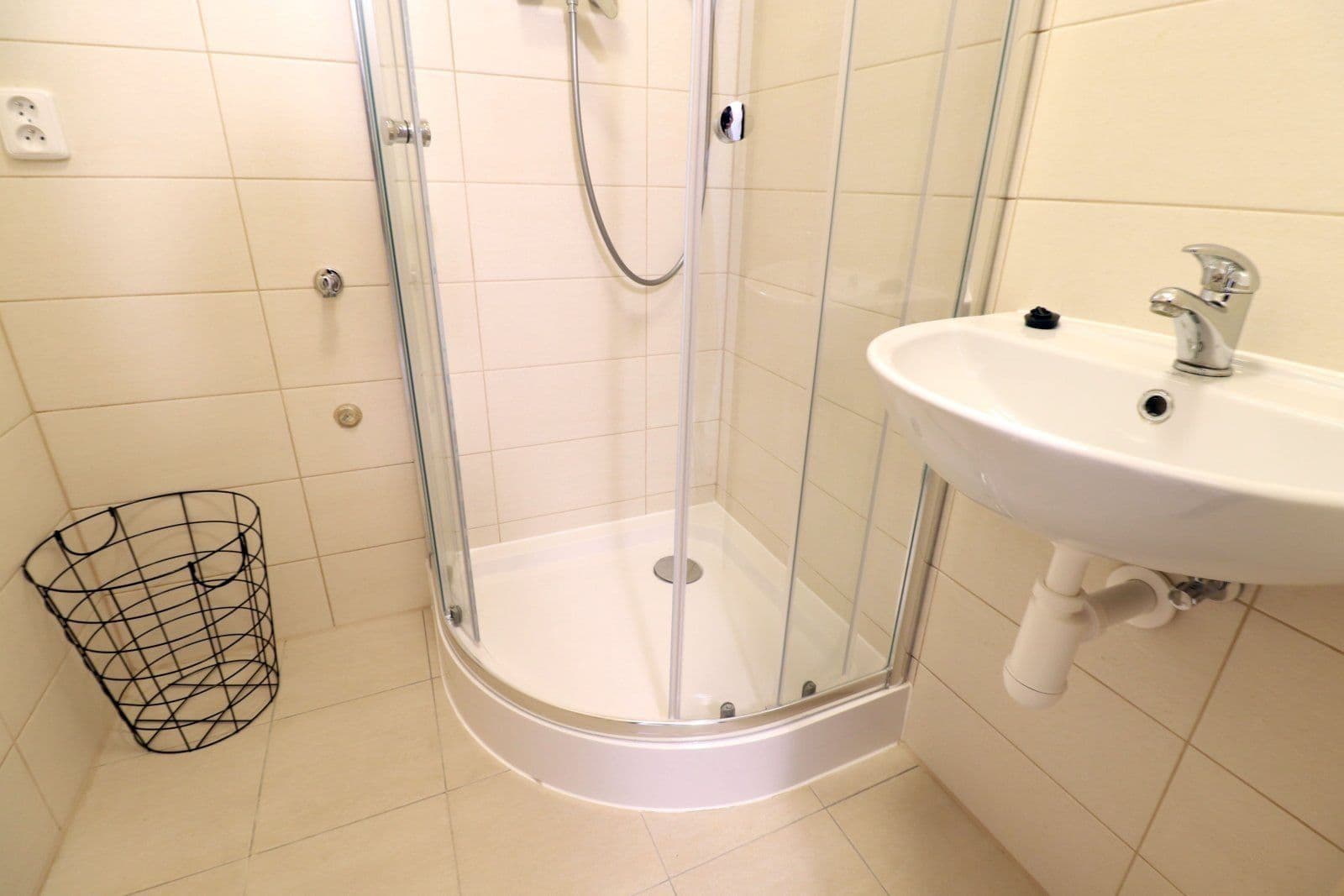 Prenájom bytu 1-izbový 39 m², Finská, Kladno, Středočeský kraj Prenájom bytu 1-izbový 39 m², Finská, Kladno, Středočeský kraj