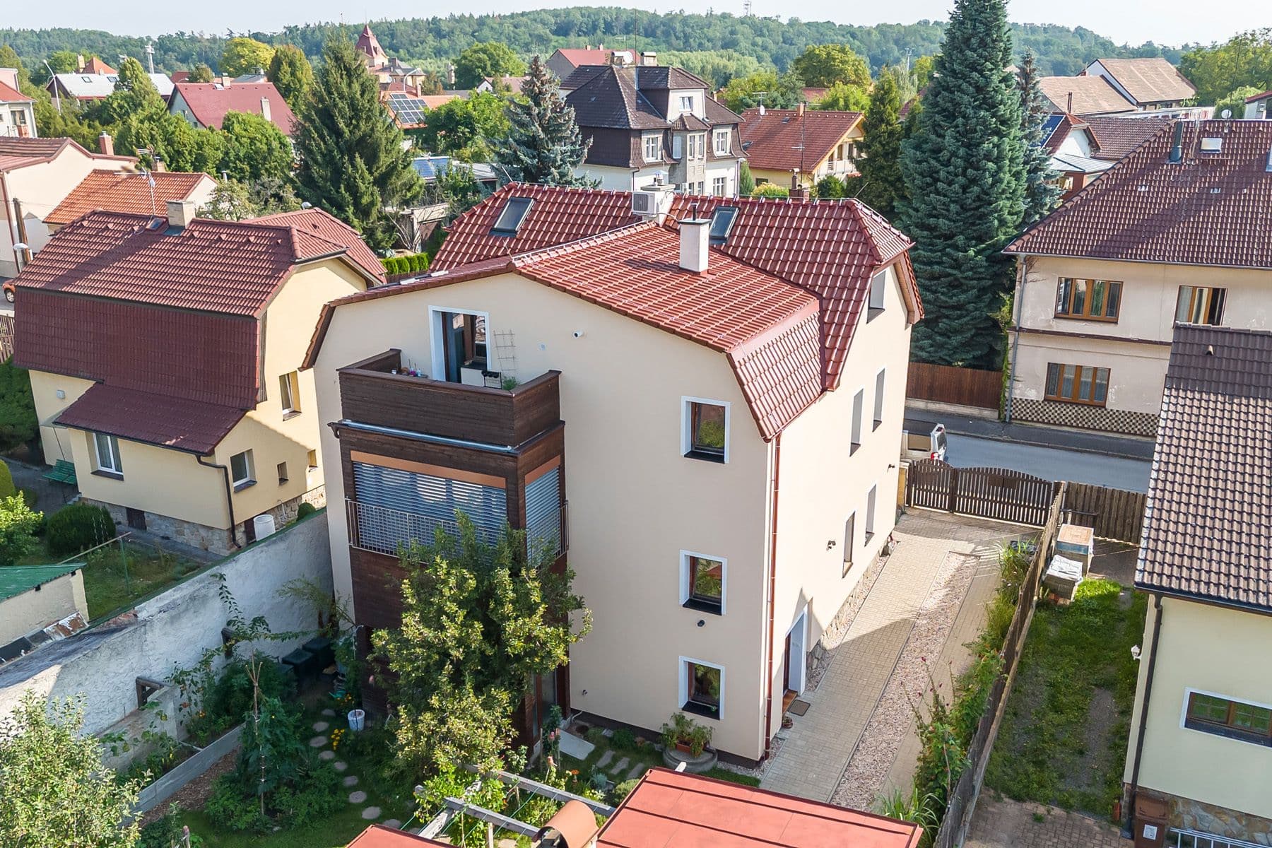 Predaj domu 294 m², pozemek 414 m², Boženy Němcové, Úvaly, Středočeský kraj Predaj domu 294 m², pozemek 414 m², Boženy Němcové, Úvaly, Středočeský kraj