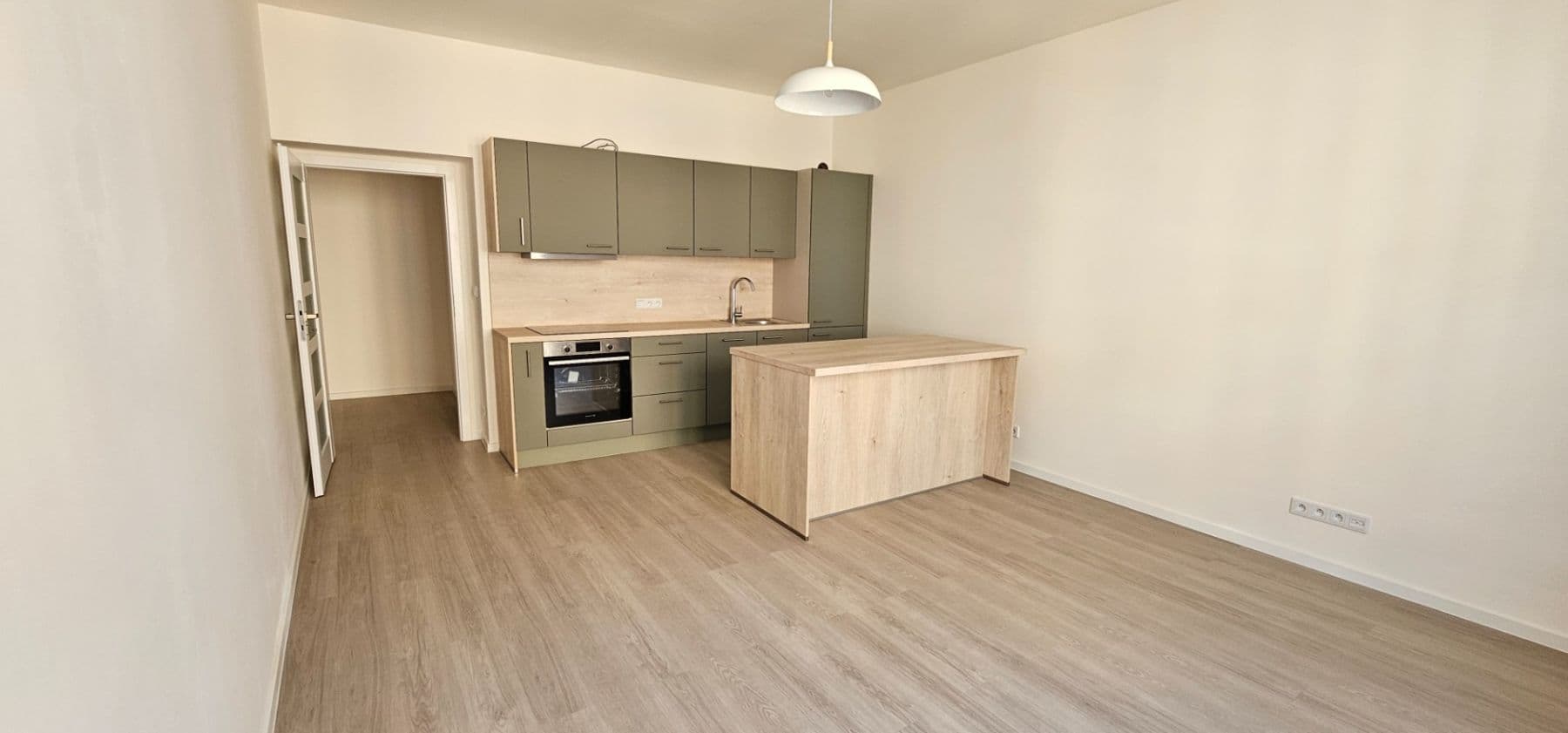 Predaj bytu 2-izbový 55 m², Šlikova, Praha, Praha Predaj bytu 2-izbový 55 m², Šlikova, Praha, Praha