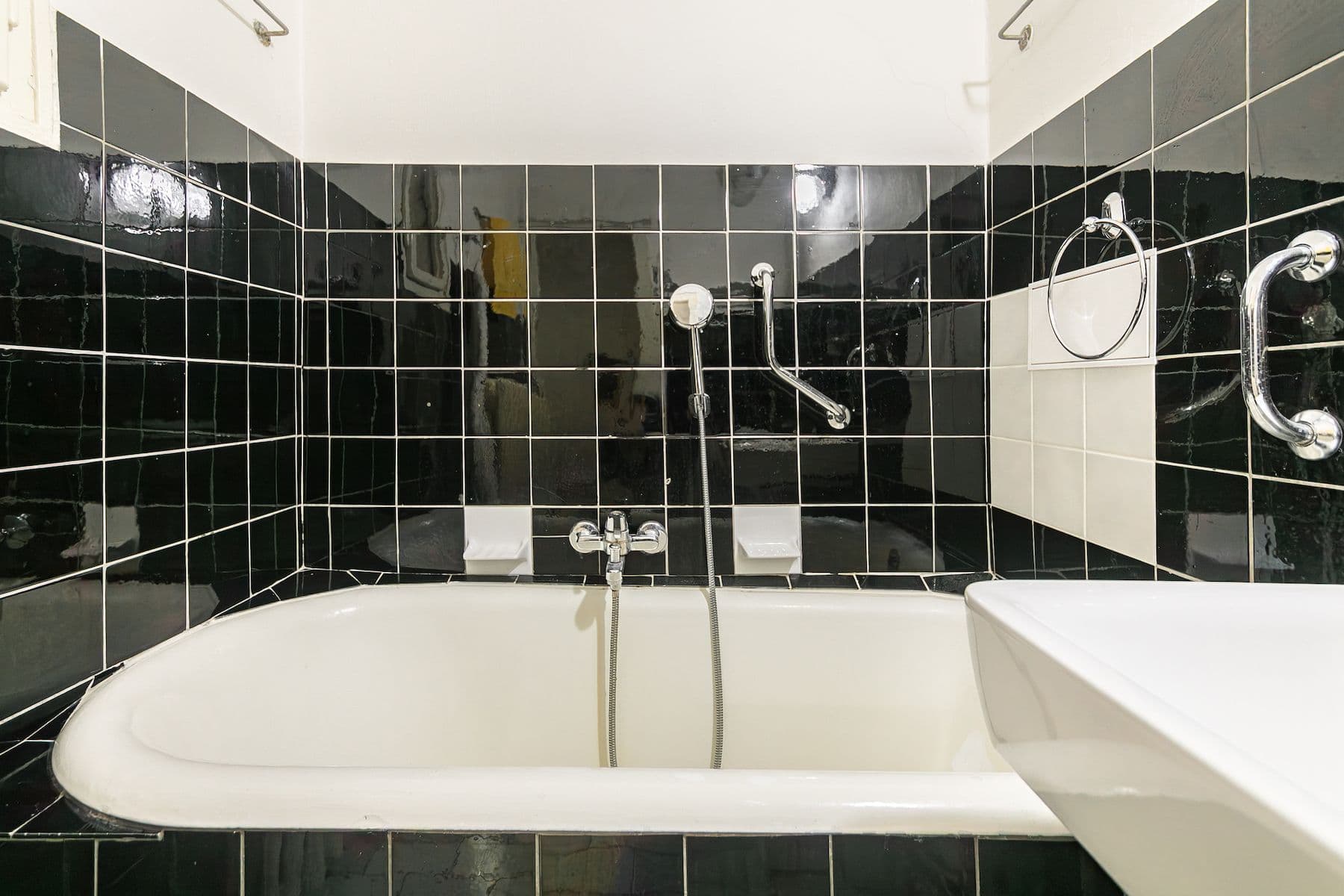 Predaj bytu 3-izbový 96 m², Vinohradská, Praha, Praha Predaj bytu 3-izbový 96 m², Vinohradská, Praha, Praha