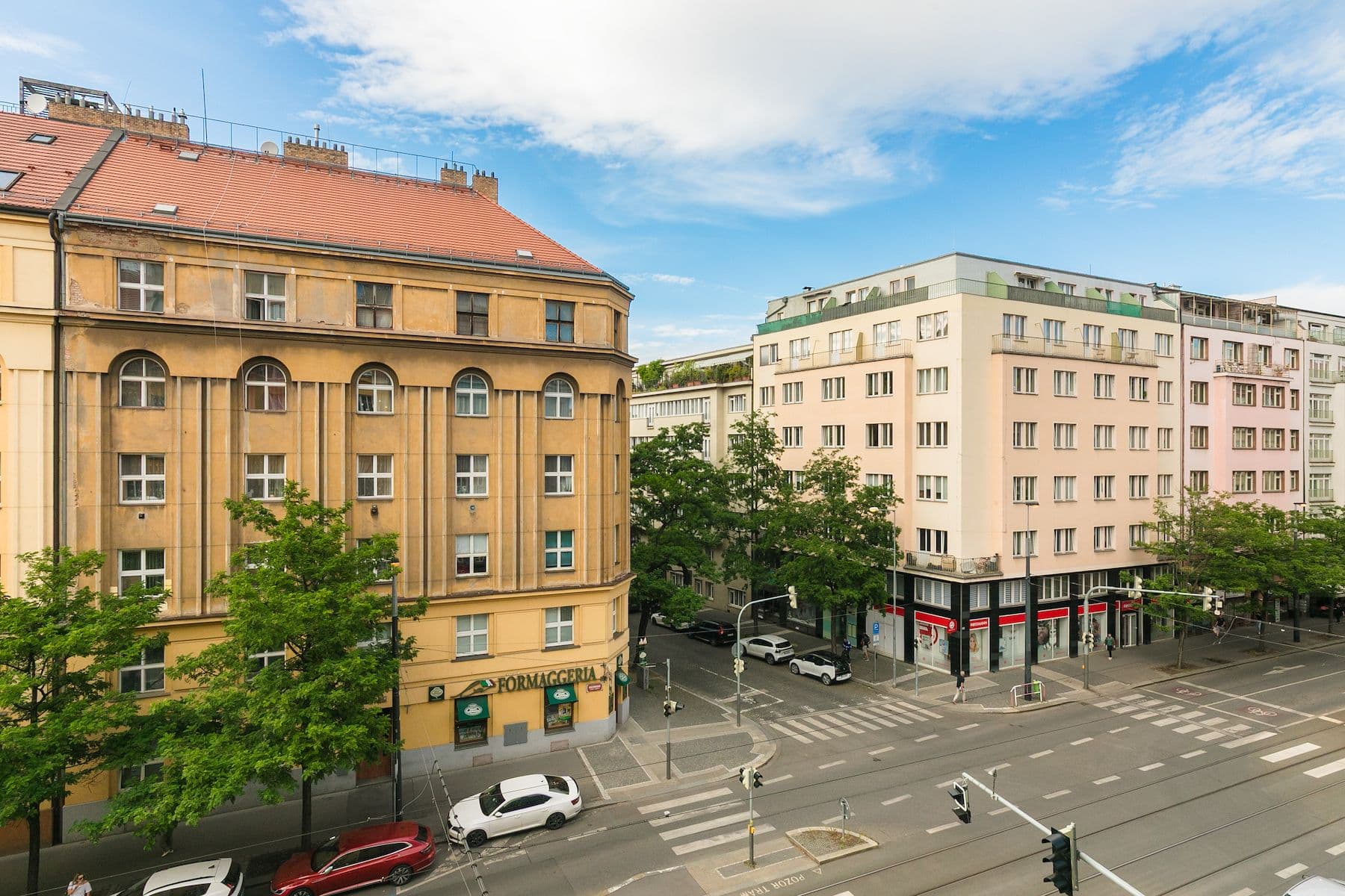 Predaj bytu 3-izbový 96 m², Vinohradská, Praha, Praha Predaj bytu 3-izbový 96 m², Vinohradská, Praha, Praha