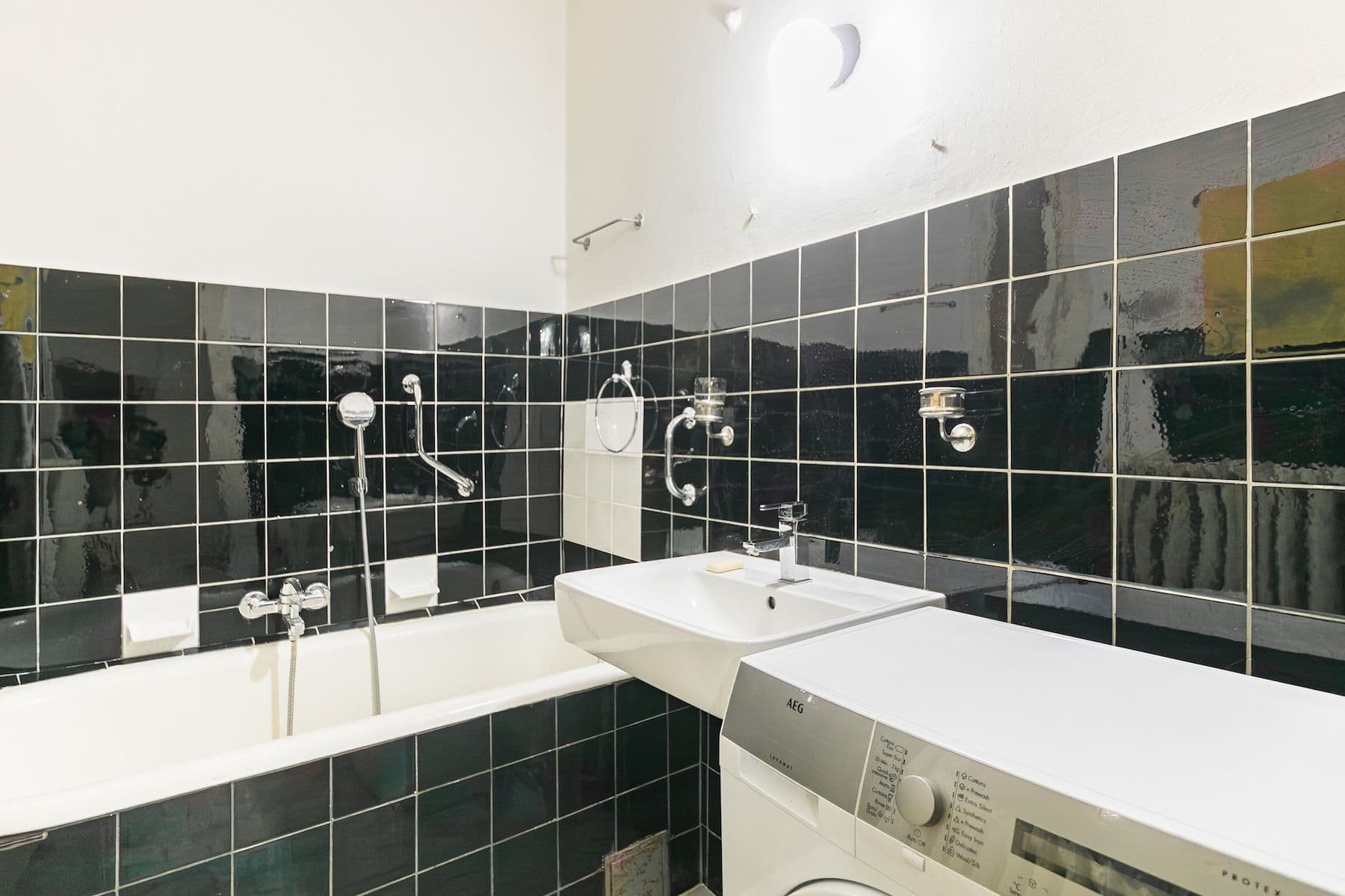 Predaj bytu 3-izbový 96 m², Vinohradská, Praha, Praha Predaj bytu 3-izbový 96 m², Vinohradská, Praha, Praha