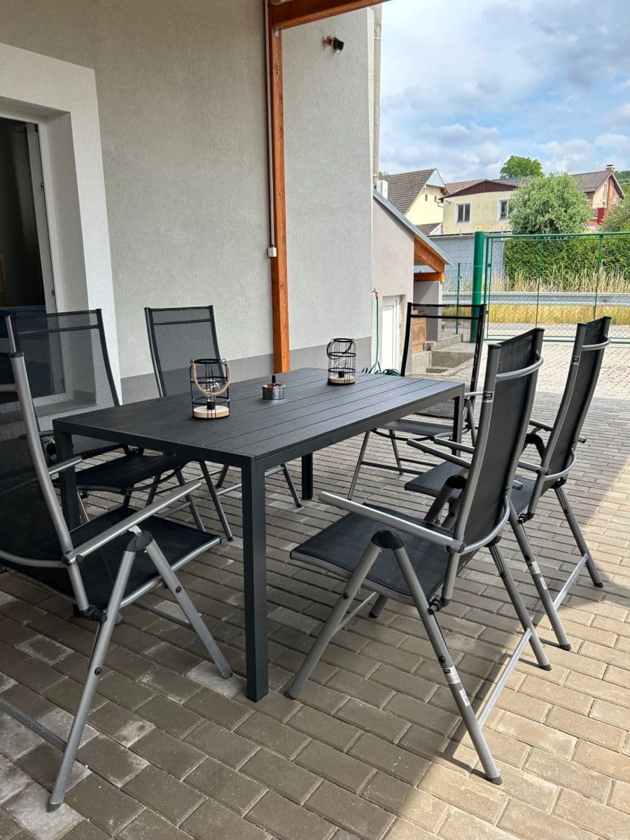 Prenájom bytu 2-izbový 62 m², Březnice, Zlínský kraj Prenájom bytu 2-izbový 62 m², Březnice, Zlínský kraj