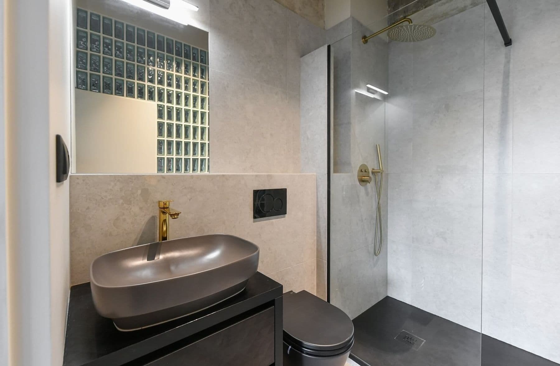 Prenájom bytu 1-izbový 36 m², Československého exilu, Praha, Praha Prenájom bytu 1-izbový 36 m², Československého exilu, Praha, Praha