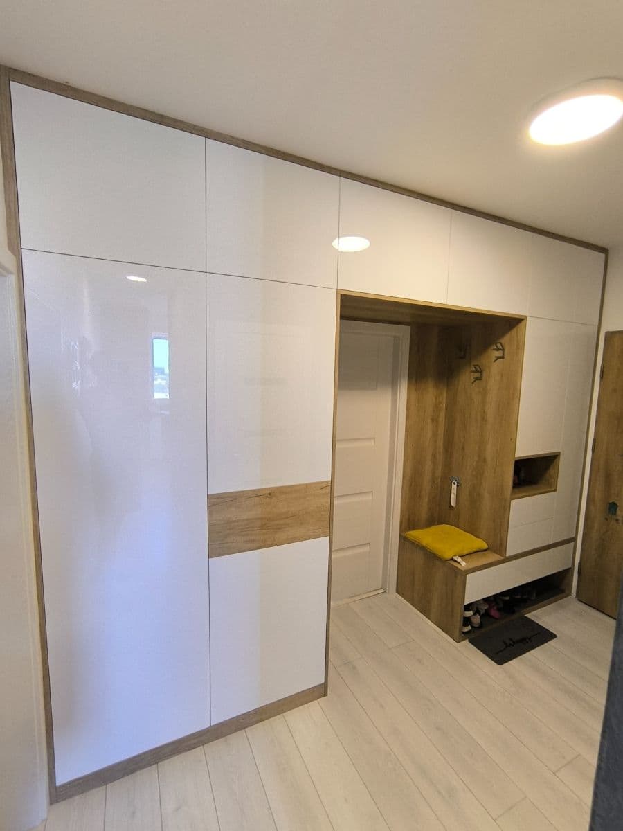 Predaj bytu 3-izbový 70 m², Cígeľská, Rača, Bratislavský kraj Predaj bytu 3-izbový 70 m², Cígeľská, Rača, Bratislavský kraj