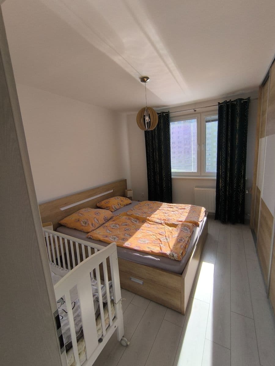 Predaj bytu 3-izbový 70 m², Cígeľská, Rača, Bratislavský kraj Predaj bytu 3-izbový 70 m², Cígeľská, Rača, Bratislavský kraj