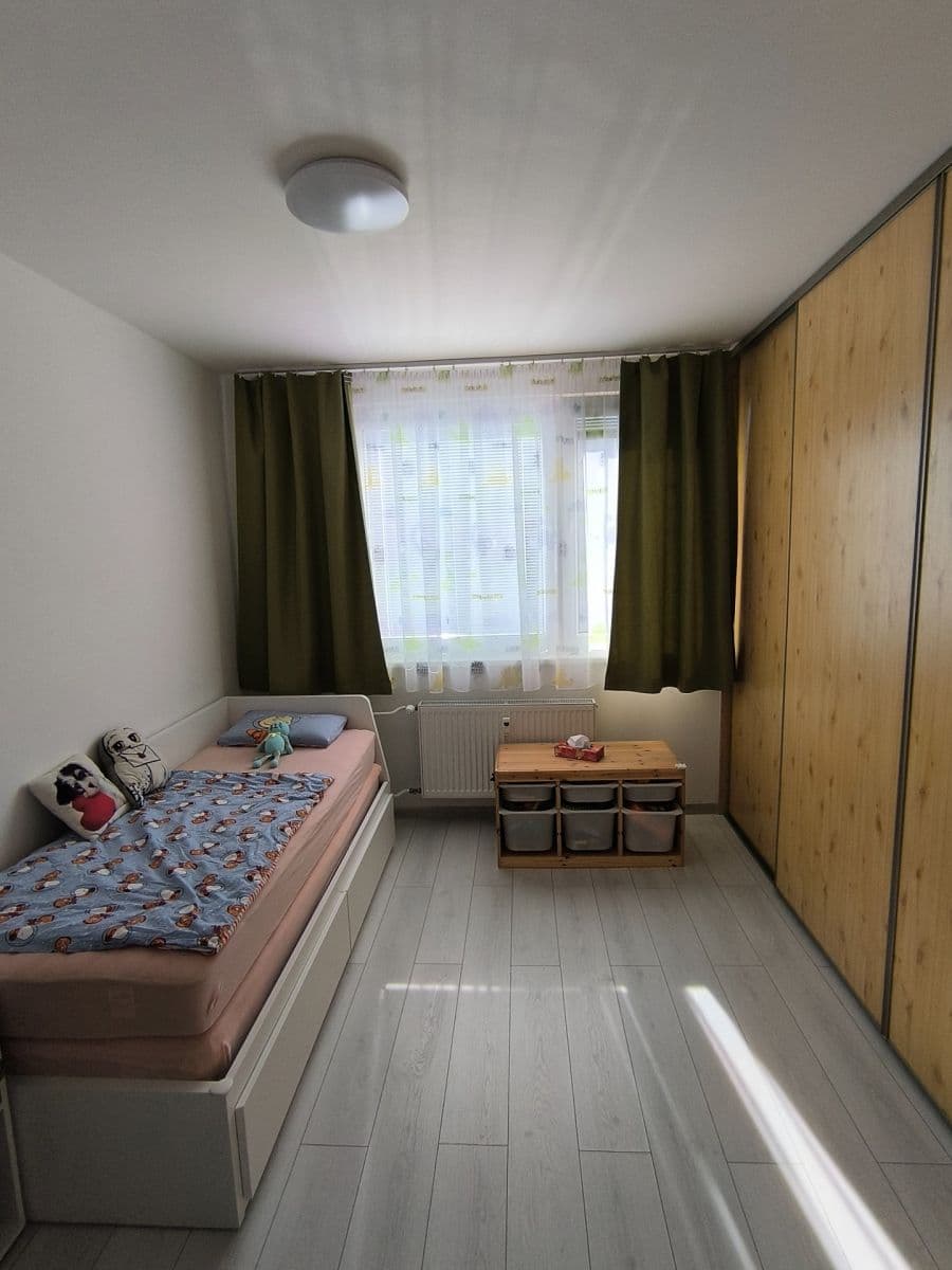 Predaj bytu 3-izbový 70 m², Cígeľská, Rača, Bratislavský kraj Predaj bytu 3-izbový 70 m², Cígeľská, Rača, Bratislavský kraj