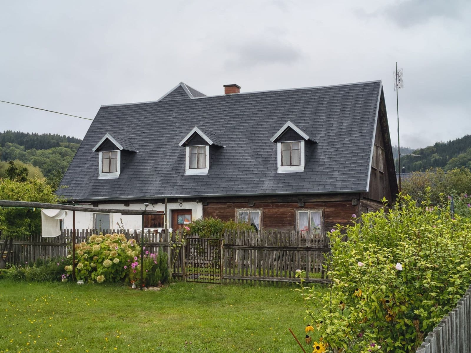 Predaj domu 290 m², pozemek 1.300 m², Zdislava, Liberecký kraj Predaj domu 290 m², pozemek 1.300 m², Zdislava, Liberecký kraj