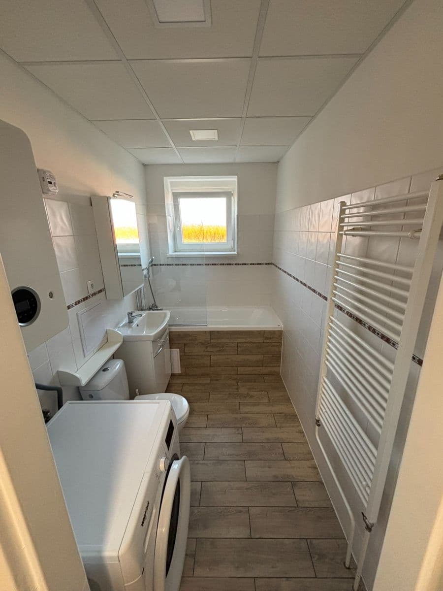 Prenájom bytu 2-izbový 50 m², Čsl. armády, Most, Ústecký kraj Prenájom bytu 2-izbový 50 m², Čsl. armády, Most, Ústecký kraj