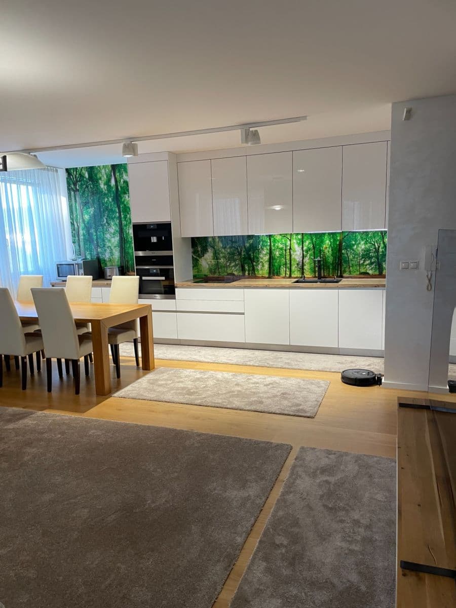 Predaj bytu 4-izbový 170 m², Nové Mesto, Bratislavský kraj Predaj bytu 4-izbový 170 m², Nové Mesto, Bratislavský kraj