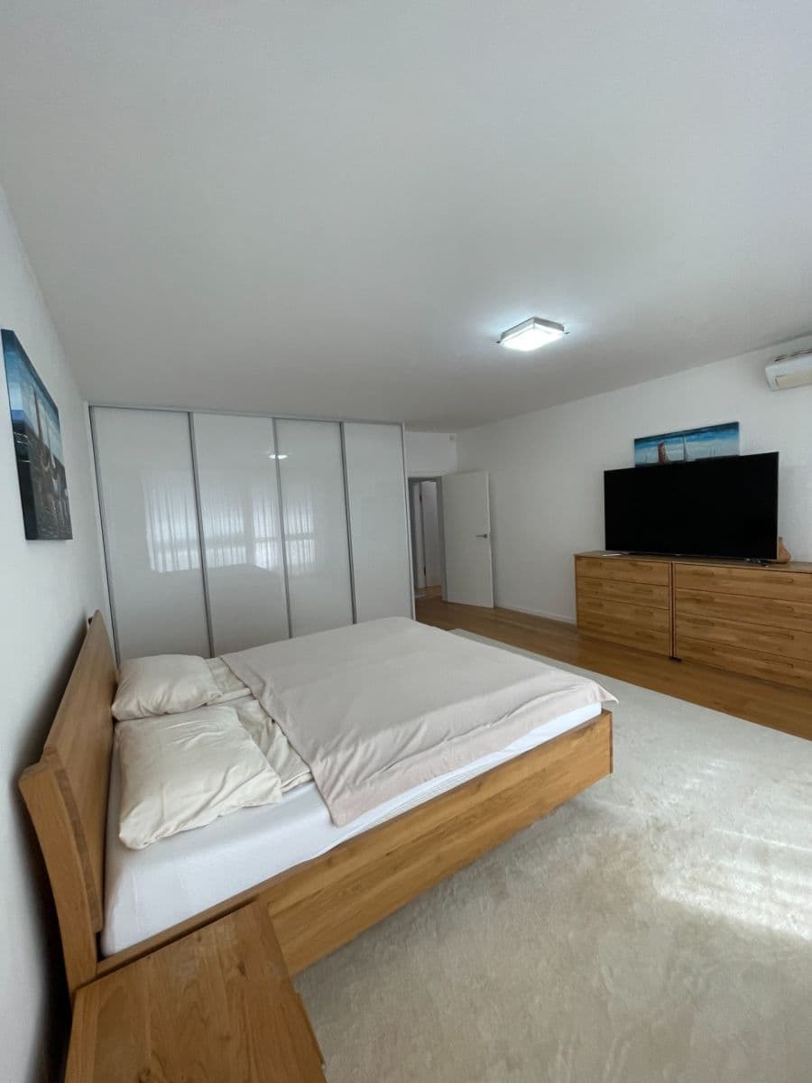 Predaj bytu 4-izbový 170 m², Nové Mesto, Bratislavský kraj Predaj bytu 4-izbový 170 m², Nové Mesto, Bratislavský kraj