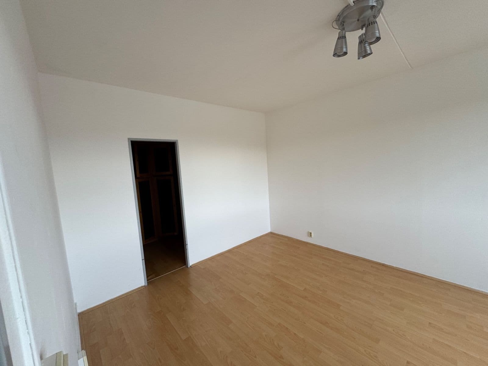 Prenájom bytu 2-izbový 47 m², třída Generála Píky, Brno, Jihomoravský kraj Prenájom bytu 2-izbový 47 m², třída Generála Píky, Brno, Jihomoravský kraj