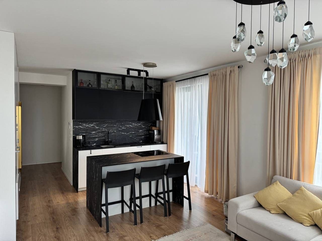 Predaj bytu 3-izbový 78 m², Zadunajská cesta, Petržalka, Bratislavský kraj Predaj bytu 3-izbový 78 m², Zadunajská cesta, Petržalka, Bratislavský kraj