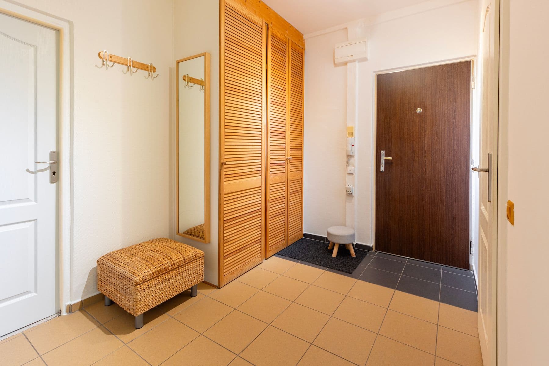 Predaj bytu 3-izbový 70 m², Tasovská, Praha, Praha Predaj bytu 3-izbový 70 m², Tasovská, Praha, Praha