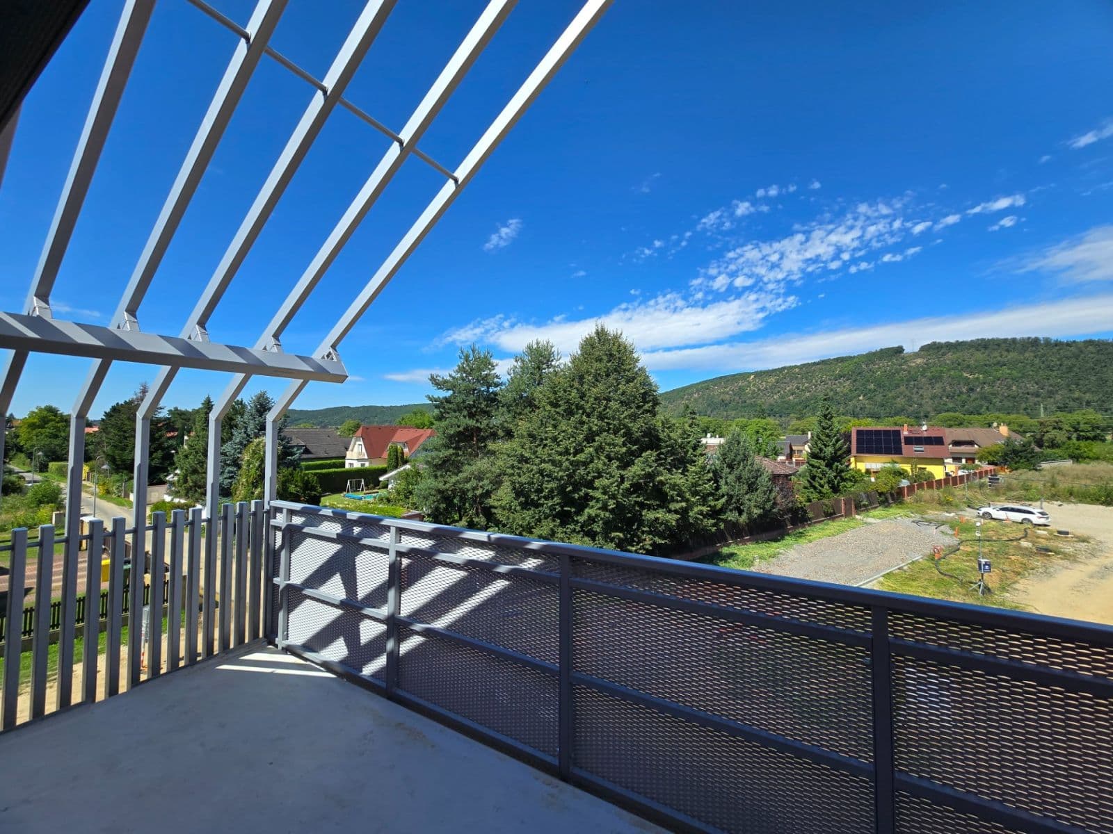 Predaj bytu 3-izbový 126 m², Souběžná, Dobřichovice, Středočeský kraj Predaj bytu 3-izbový 126 m², Souběžná, Dobřichovice, Středočeský kraj