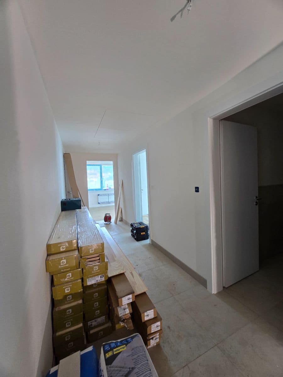 Predaj bytu 3-izbový 126 m², Souběžná, Dobřichovice, Středočeský kraj Predaj bytu 3-izbový 126 m², Souběžná, Dobřichovice, Středočeský kraj