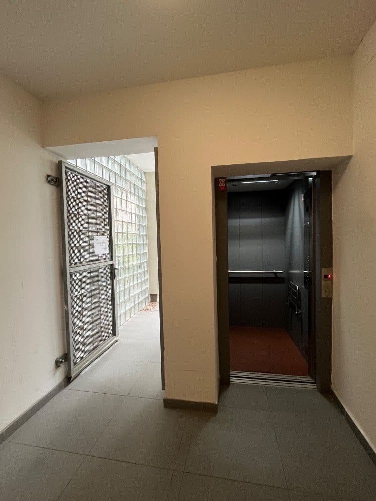 Predaj bytu 1-izbový 36 m², Uruguayská, Praha, Praha Predaj bytu 1-izbový 36 m², Uruguayská, Praha, Praha