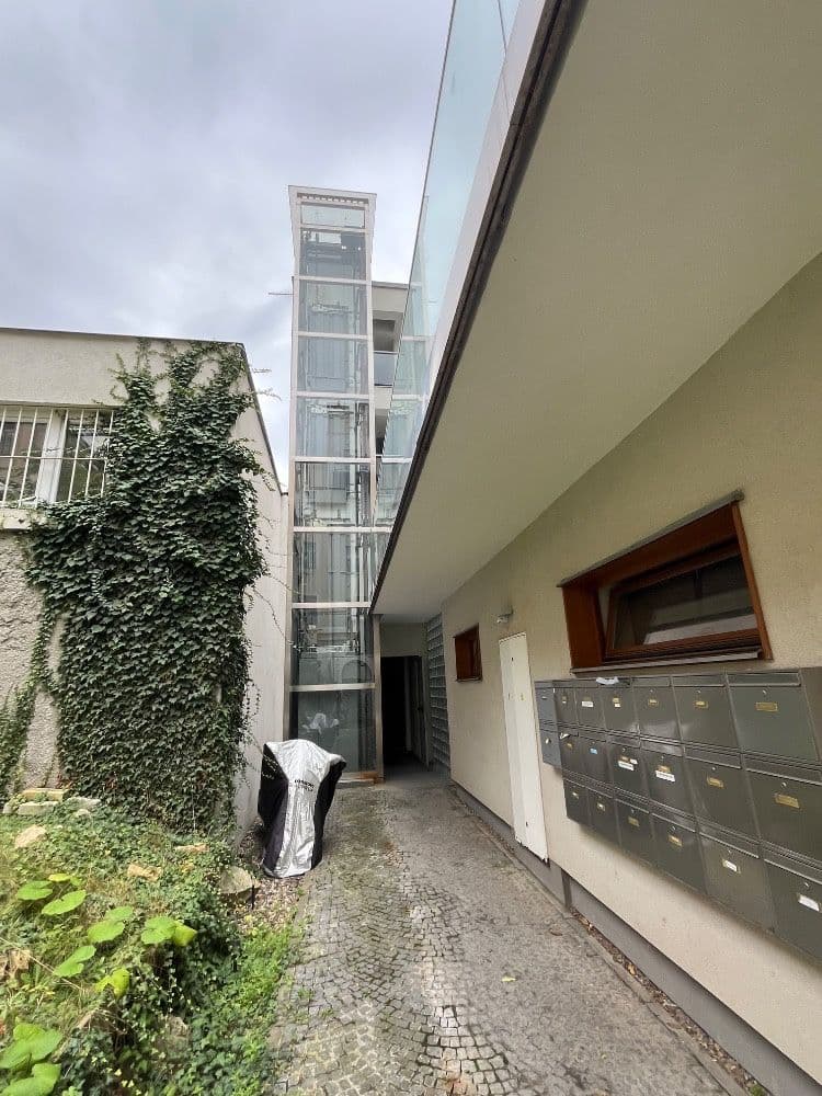 Predaj bytu 1-izbový 36 m², Uruguayská, Praha, Praha Predaj bytu 1-izbový 36 m², Uruguayská, Praha, Praha