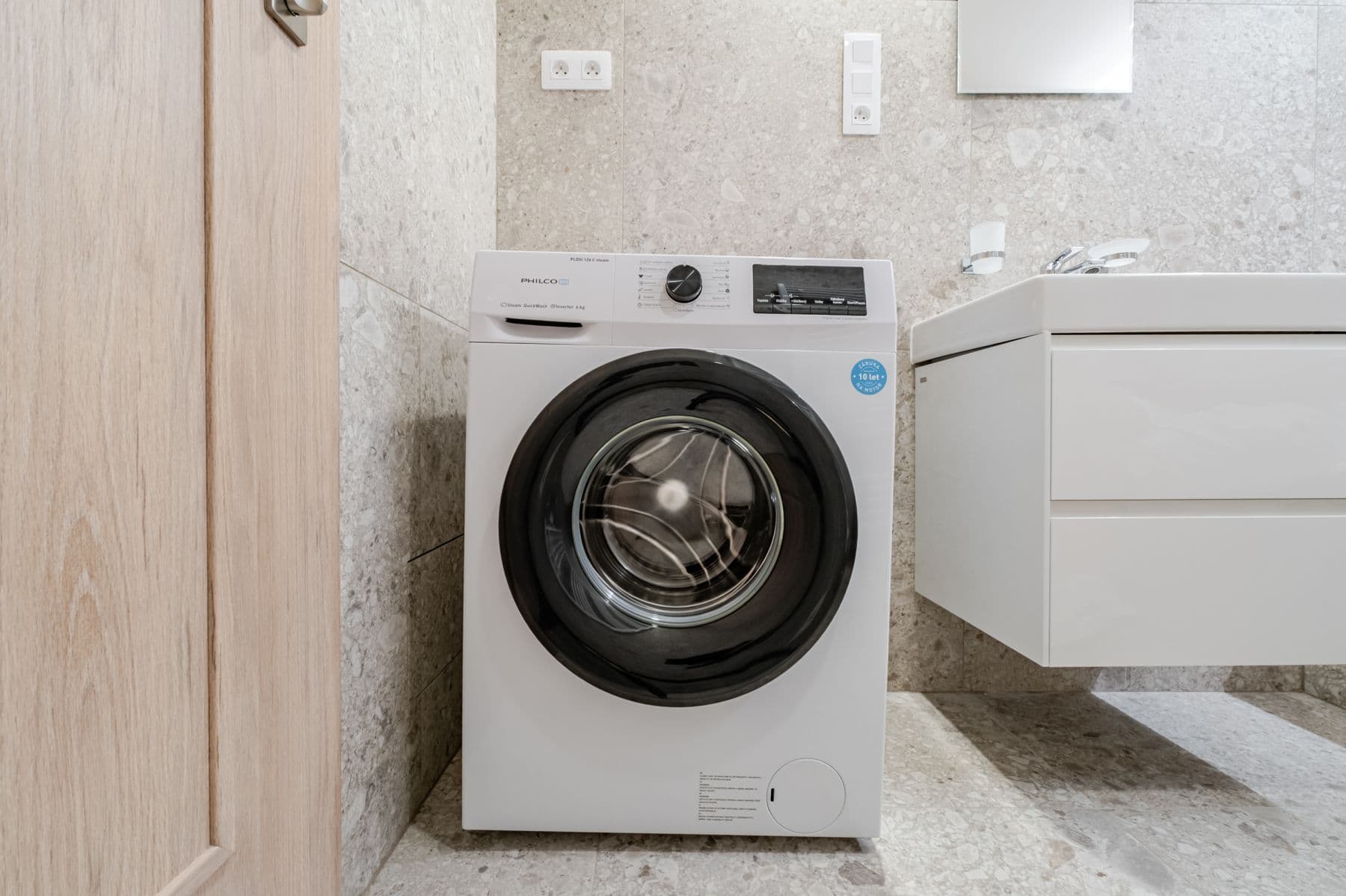 Prenájom bytu 78 m², Svatoslavova, Praha, Praha Prenájom bytu 78 m², Svatoslavova, Praha, Praha