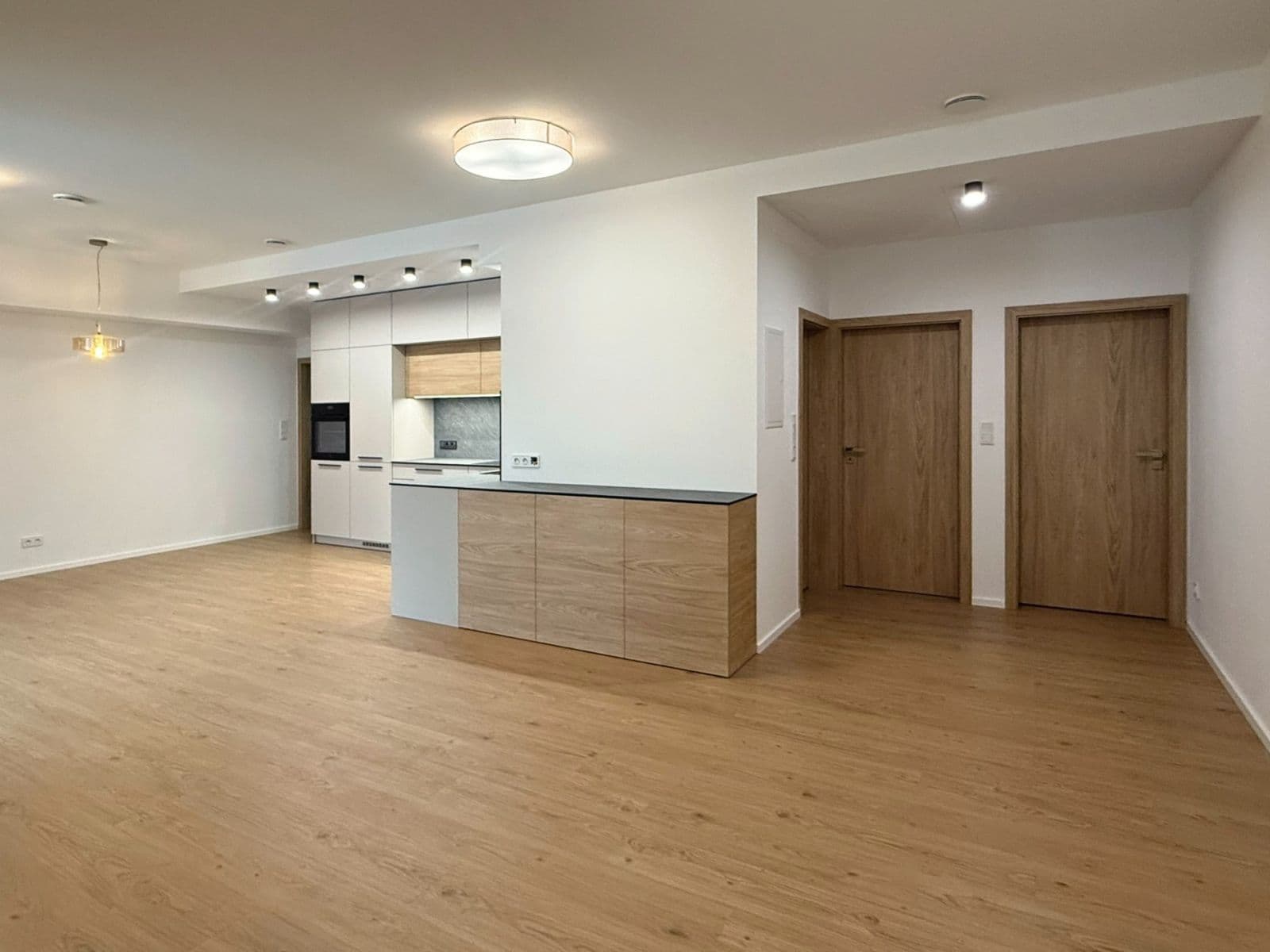 Predaj nebytového priestoru 81 m², Slovanská, Slavkov u Brna, Jihomoravský kraj Predaj nebytového priestoru 81 m², Slovanská, Slavkov u Brna, Jihomoravský kraj