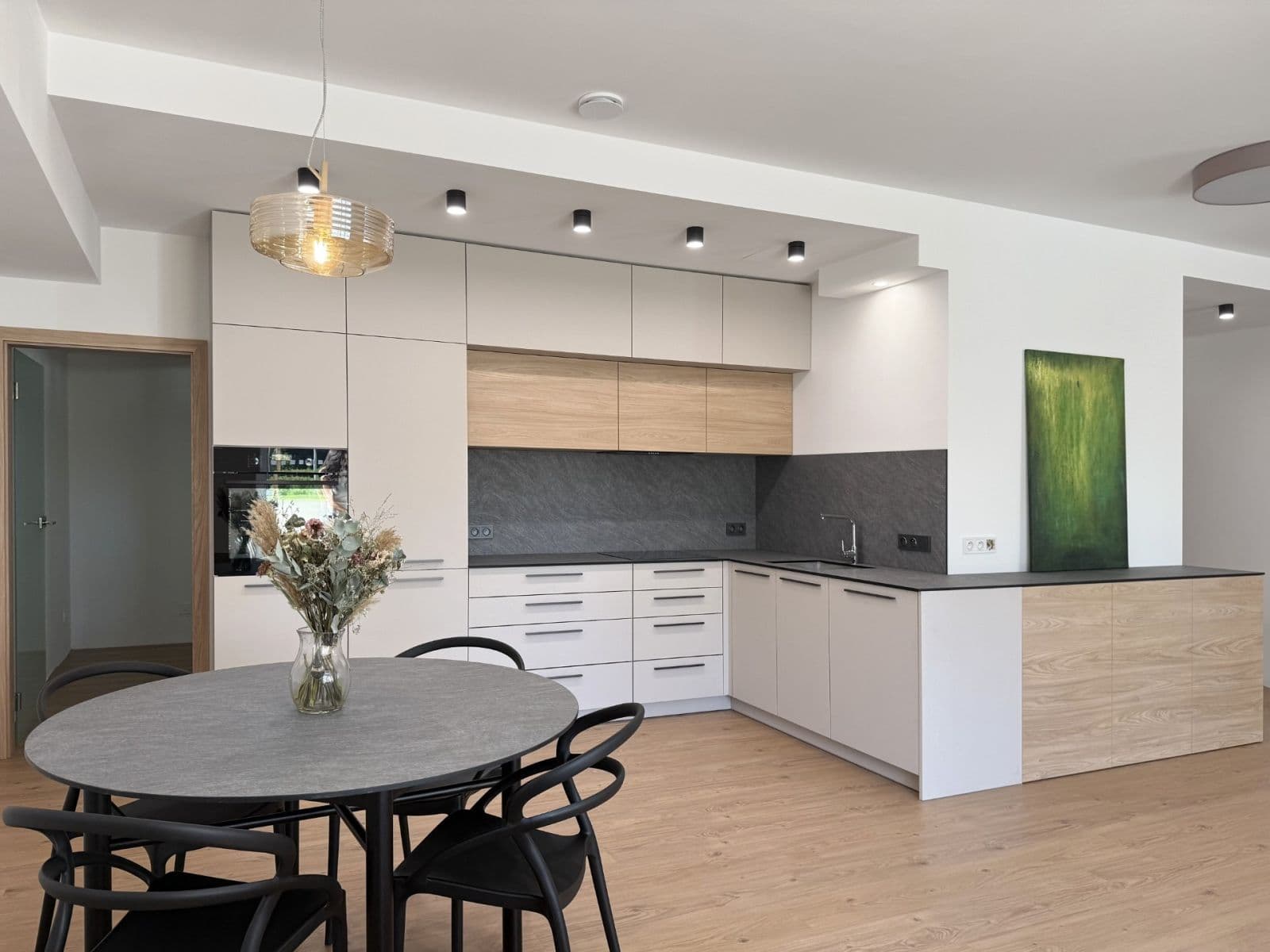 Predaj bytu 3-izbový 78 m², Slovanská, Slavkov u Brna, Jihomoravský kraj Predaj bytu 3-izbový 78 m², Slovanská, Slavkov u Brna, Jihomoravský kraj