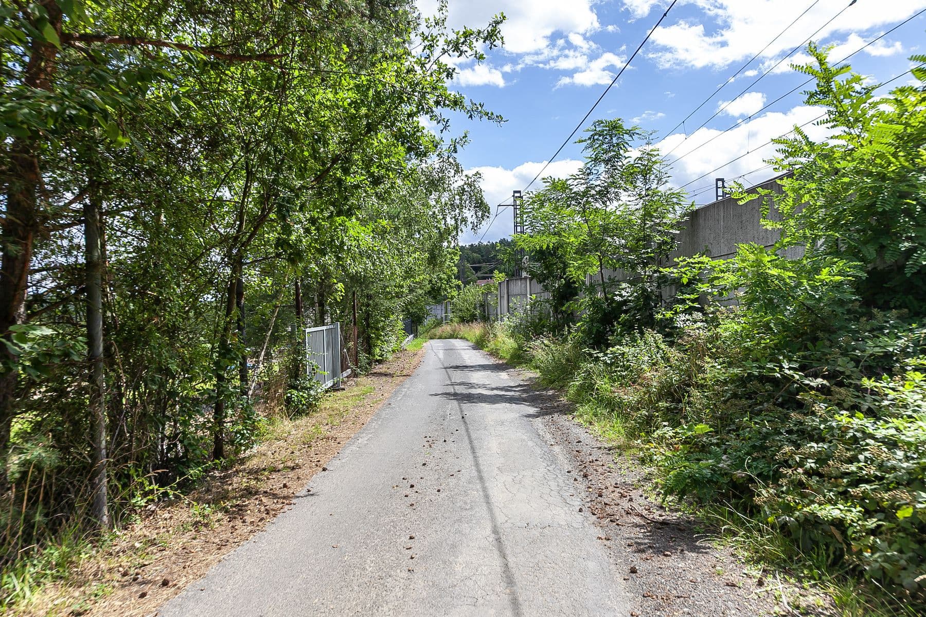 Predaj pozemku 1.468 m², V Jedlovci, Všestary, Královéhradecký kraj Predaj pozemku 1.468 m², V Jedlovci, Všestary, Královéhradecký kraj