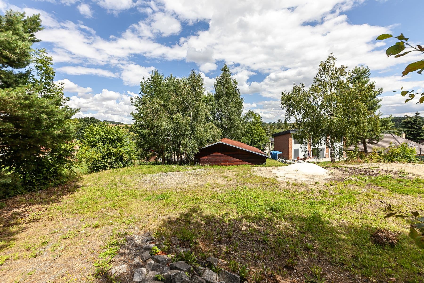 Predaj pozemku 1.468 m², V Jedlovci, Všestary, Královéhradecký kraj Predaj pozemku 1.468 m², V Jedlovci, Všestary, Královéhradecký kraj